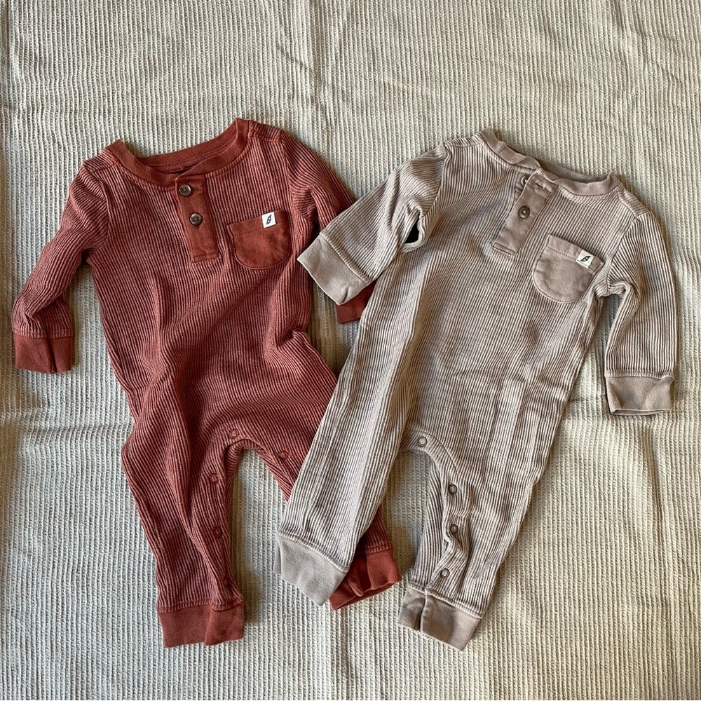 Easy-peasy kids jumpers pair
